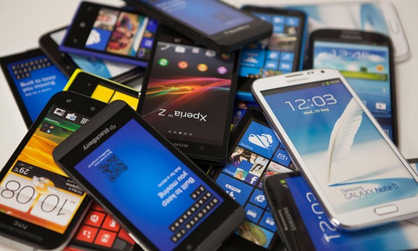 Samsung сократит количество выпускаемых моделей смартфонов на треть