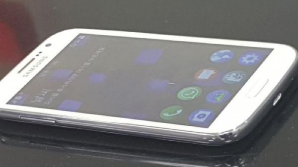«Шпионские» фото Samsung Z2 — нового смартфона на базе Tizen