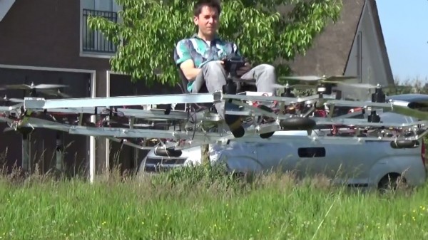 Энтузиаст из Голландии создал пилотируемый мультикоптер