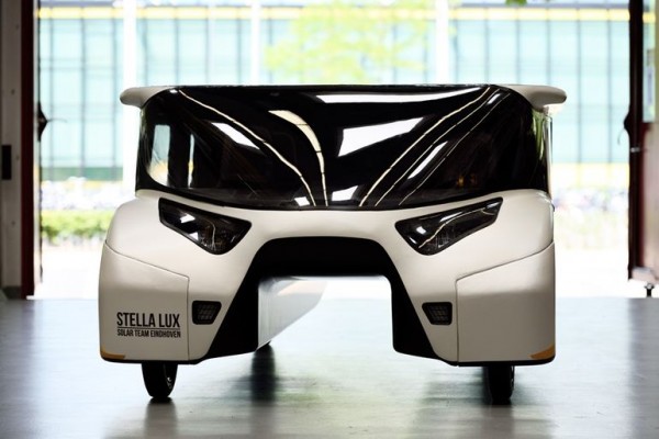 Stella Lux — семейный автомобиль на солнечных батареях