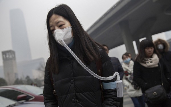 Жители Пекина покупают свежий воздух в Канаде