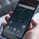 Представлены новые флагманские смартфоны Xperia R1 и R1 Plus