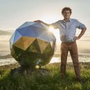 Rocket Lab запускает на орбиту дискошар